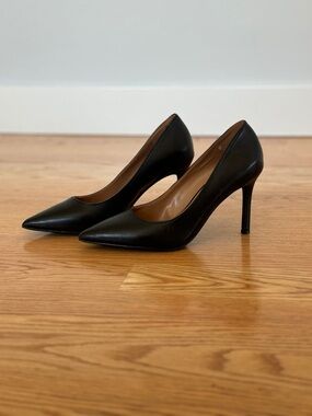 Gorgeous Classic Black Pointed Toe Stiletto Pumps Jessica Simpson Size 6